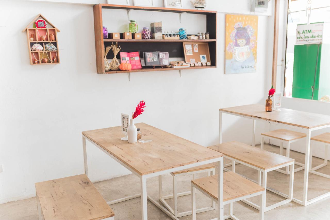 Sook Cafe And Youth Hostel Chiang Rai Esterno foto