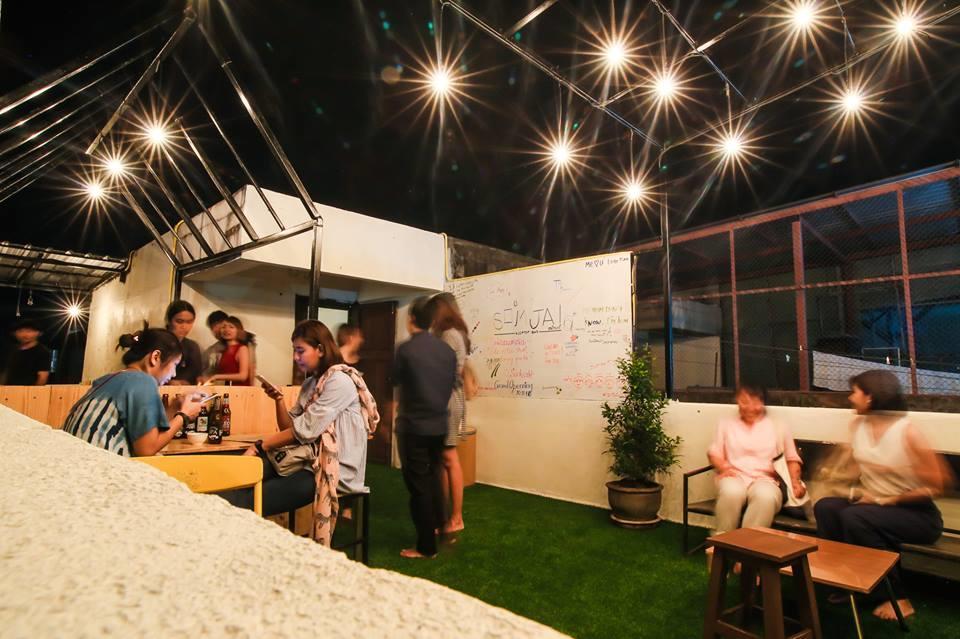 Sook Cafe And Youth Hostel Chiang Rai Esterno foto